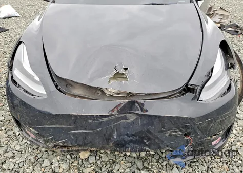 2022 Tesla Model Y z USA, uszkodzony, nr VIN 7SAYGDEF5NF351775